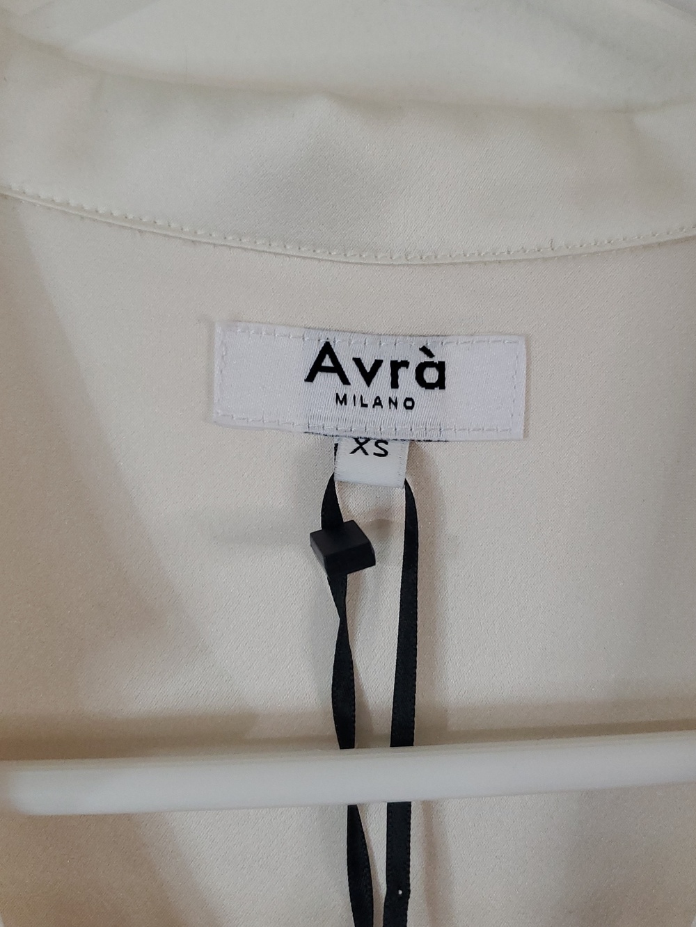 NWT Avra Agata Satin Faux Wrap Mini Dress Size XS Off White Feminine Wedding - Picture 4 of 16